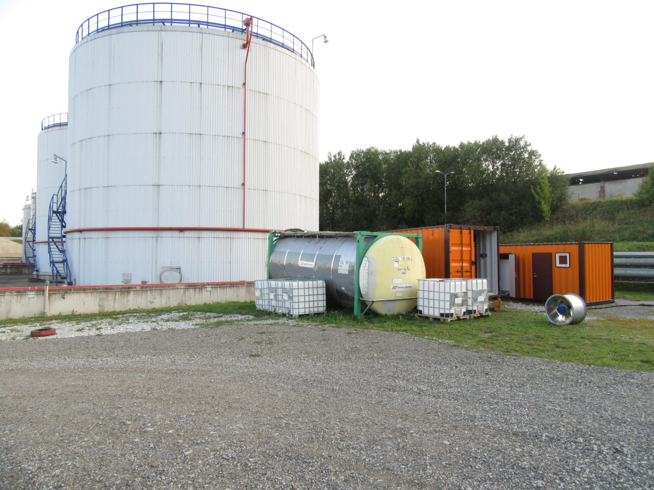 Fuel Storage Tank Cleaning Service